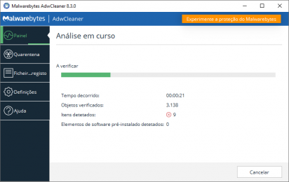 Captura de tela demonstrativa do AdwCleaner realizando uma verificação.