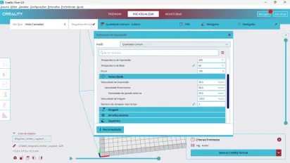 Captura de tela demonstrativa do Creality Slicer mostrando sua tela de definições de impressão como temperatura de impressão, fluxo e velocidade.